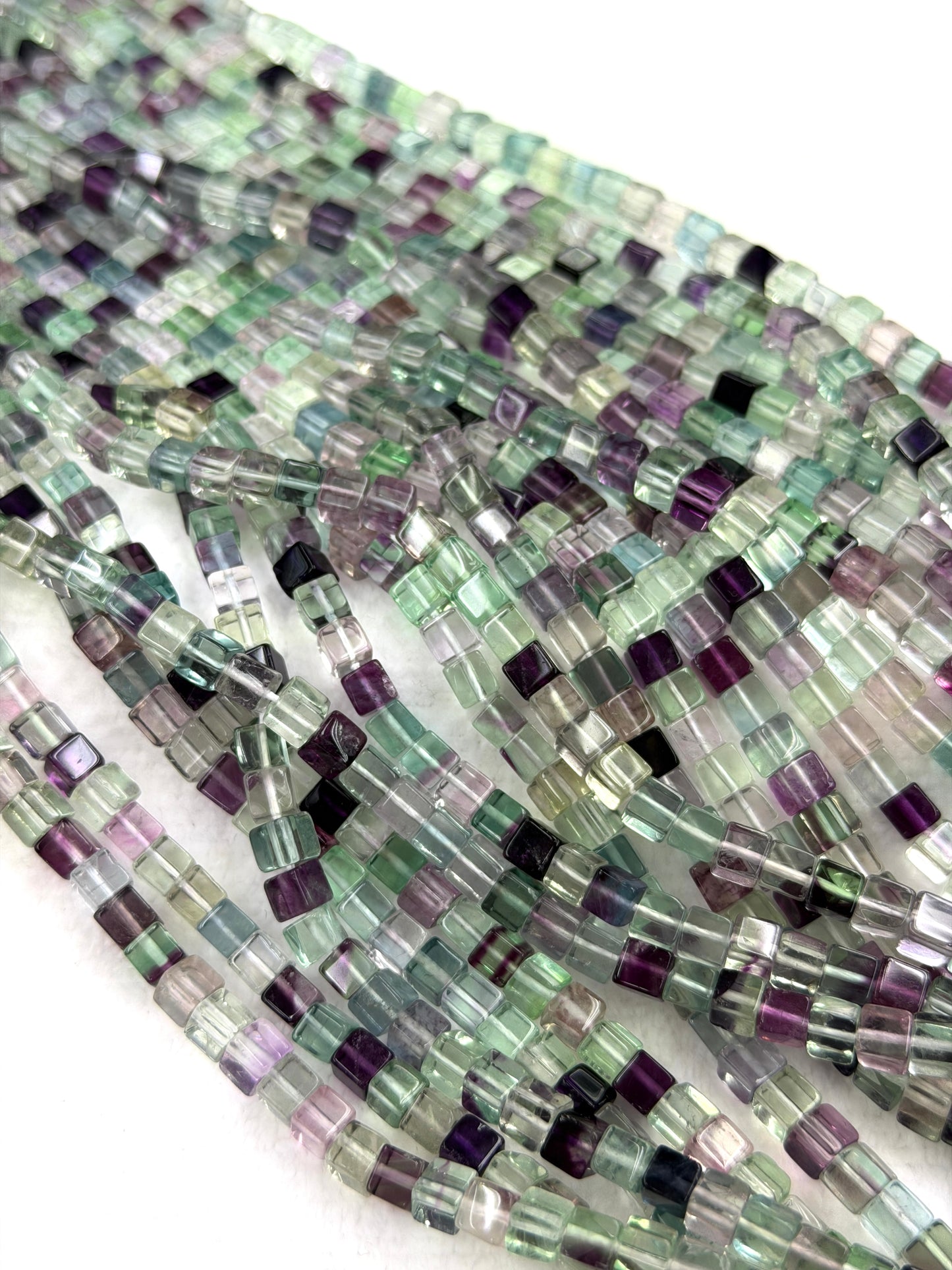 Fluorite cube 4mm