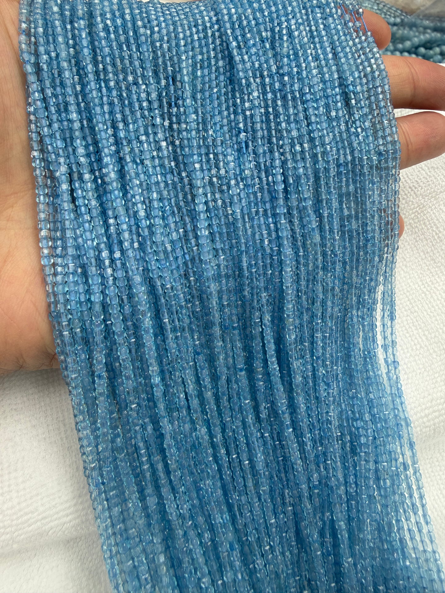Blue Topaz Blue Cube 2mm