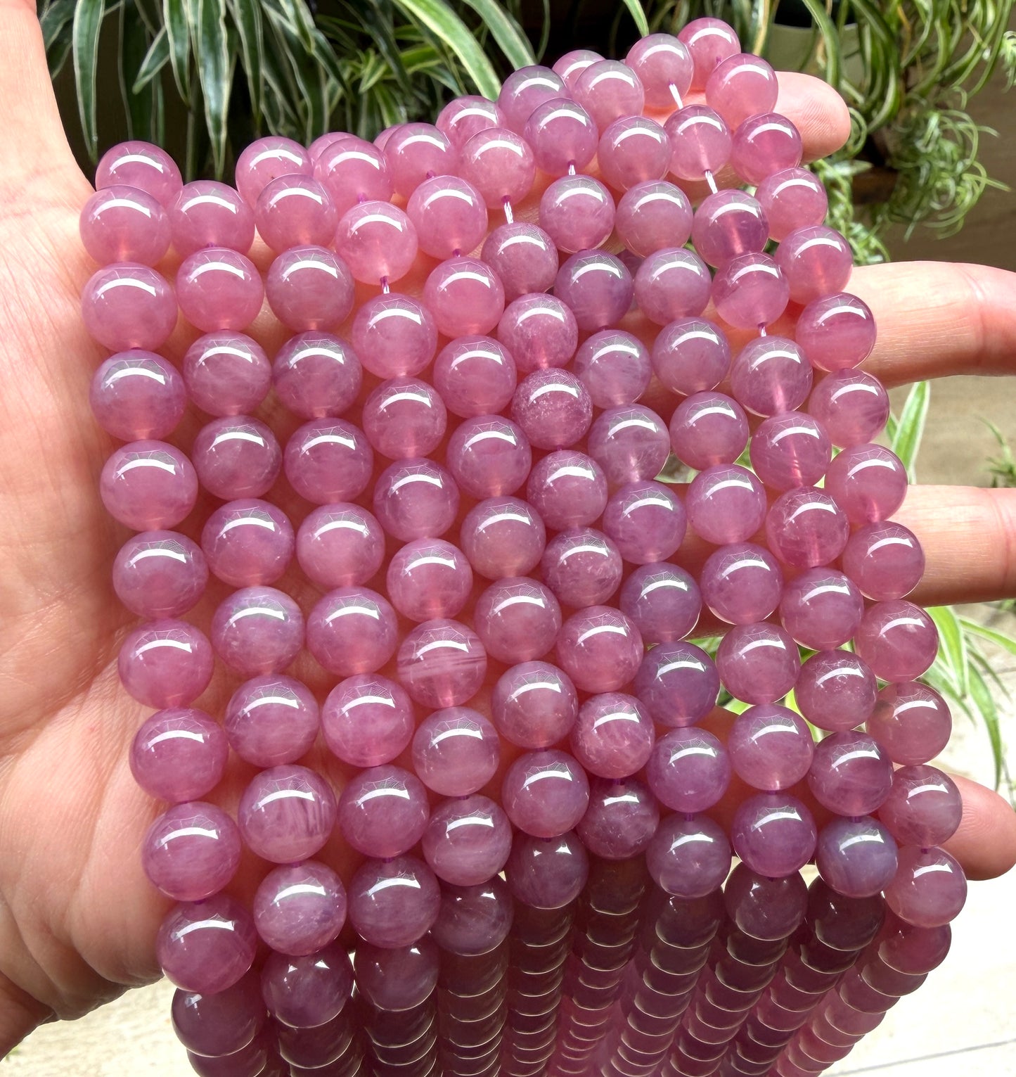 Madagascar Rose Quartz A+Beads 10mm plain