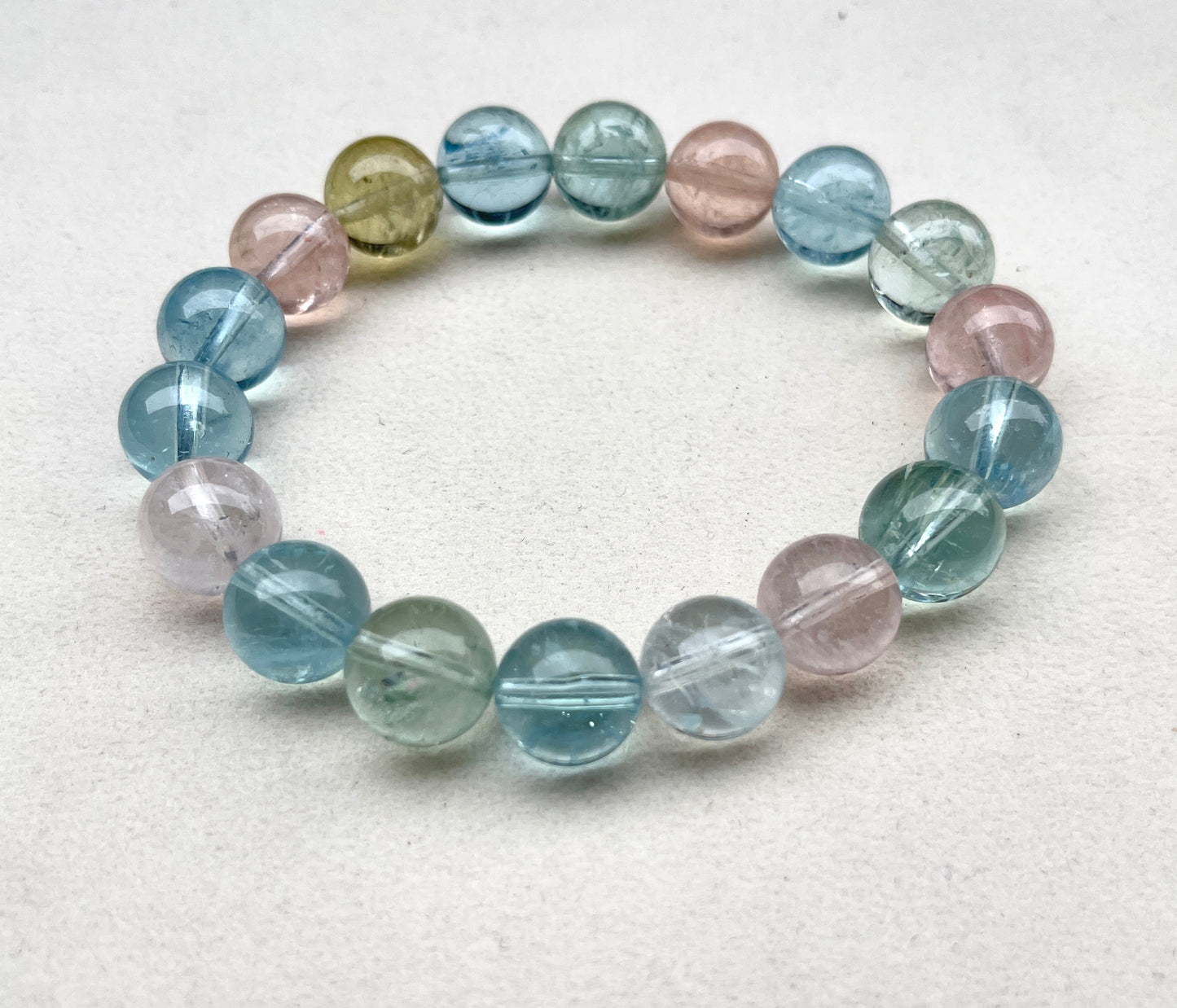 Beryl Transparent Bracelet 12mm 摩根海藍寶手鏈12mm