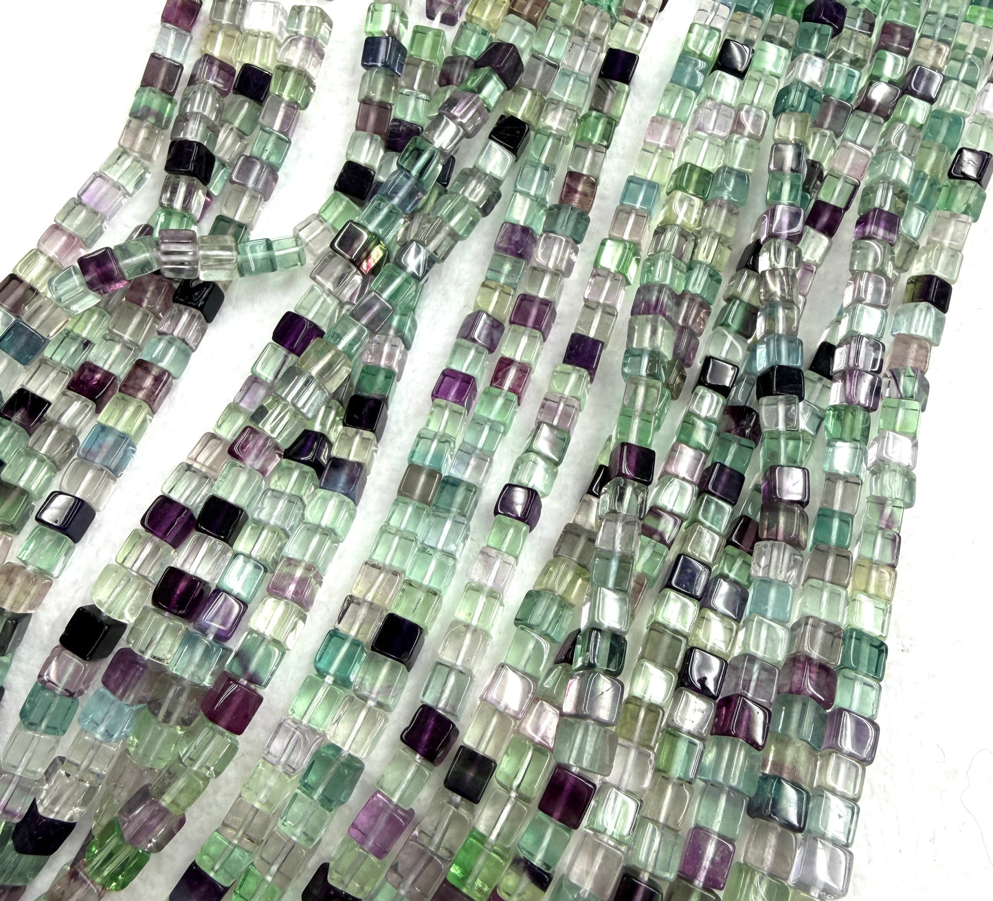 Fluorite cube 4mm